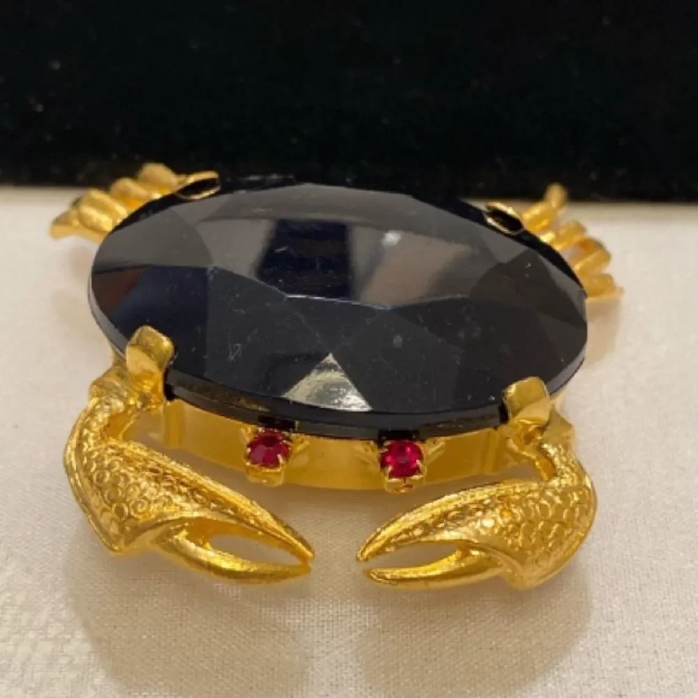 Vintage Gold And Black Figural Crab Brooch